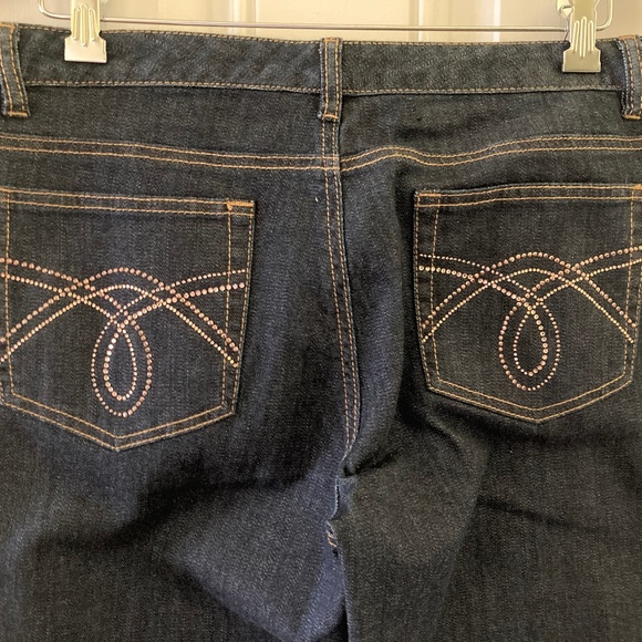 Michael Kors Women's Straight Leg Jeans/Size 10/Back Pocket Beaded Detail/NWT! - Picture 5 of 5